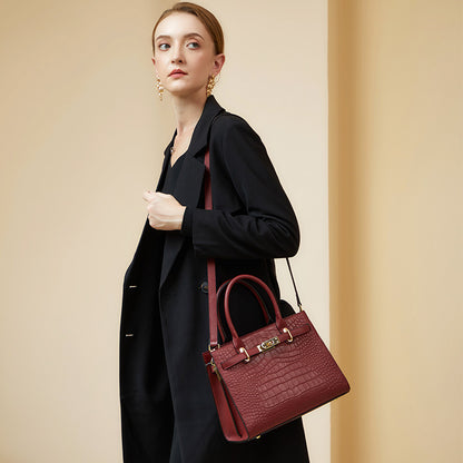 Summer Large-Capacity Fashion Handbag - image 4